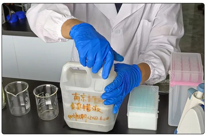 潔匠凈化·的凈工業(yè)除臭劑_切削液變質(zhì)、發(fā)臭，車間異味污染大，除臭劑該怎么選？