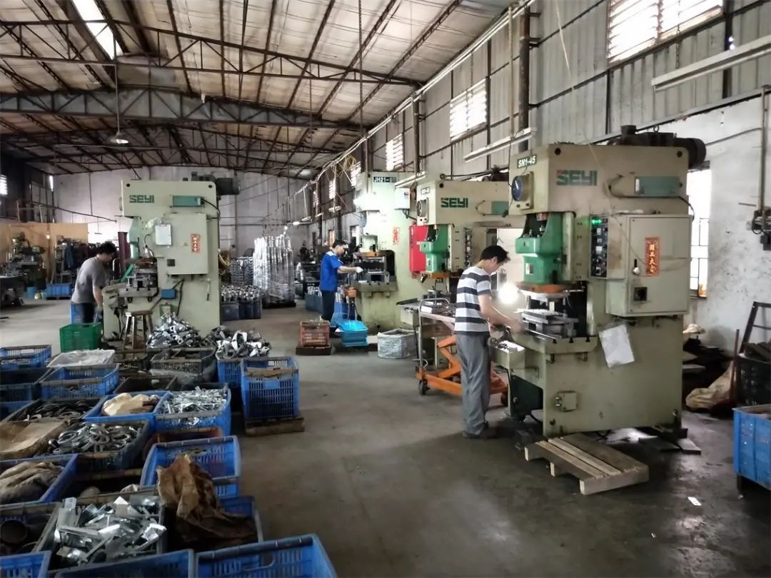 潔匠凈化·的凈工業(yè)除臭劑_五金加工廠有機(jī)廢氣異味控制，Dejing的凈?除臭劑如何做到？