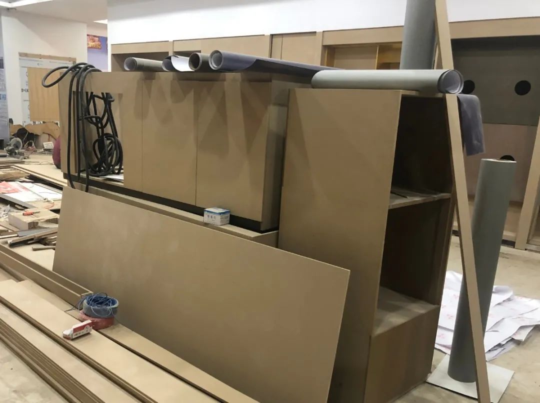 木質(zhì)建材、木質(zhì)家具制造業(yè)釋放大量臭味，的凈除臭劑快速分解除臭！.jpg