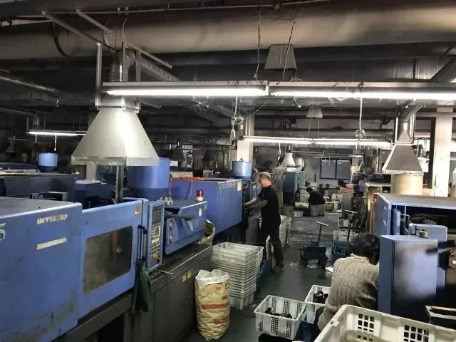 Dejing的凈??制鞋廠除臭劑，治理?yè)]發(fā)性有機(jī)化合物(VOC)廢氣.jpg