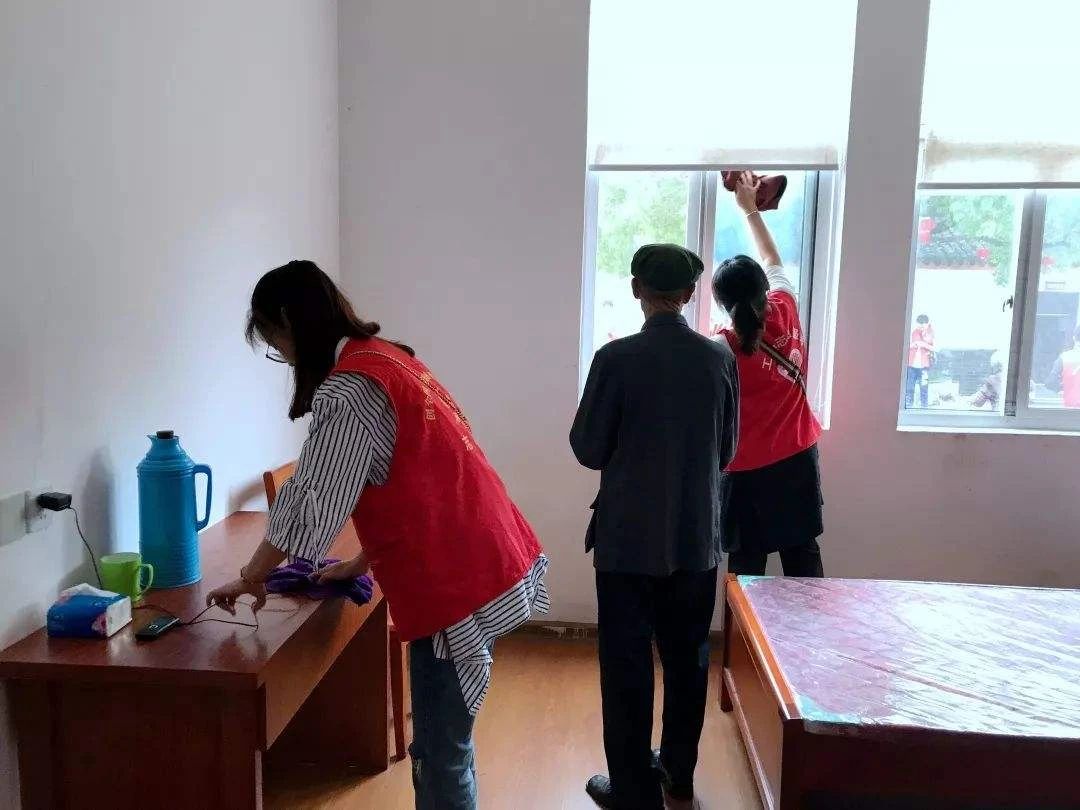 敬老院等服務(wù)機(jī)構(gòu)室內(nèi)空氣異味凈化解決方案.jpg